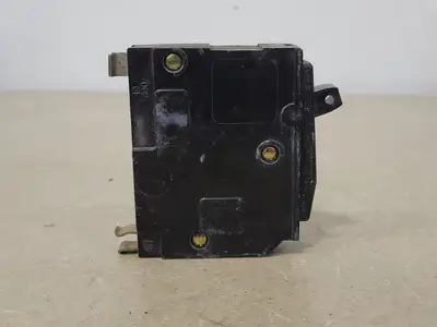 USED SQUARE D QO115