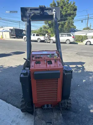 Used 2006 DITCH WITCH SK650 Skid Steer Loaders California US | Lillo Machinery #1403812