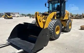 USED 2017 Caterpillar 926M