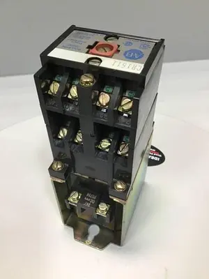 USED ALLEN BRADLEY 700DC-P800Z24