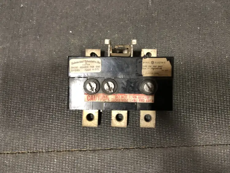 Used GENERAL ELECTRIC TFK236T100 Switchgears British Columbia CA | Lenmark #244269