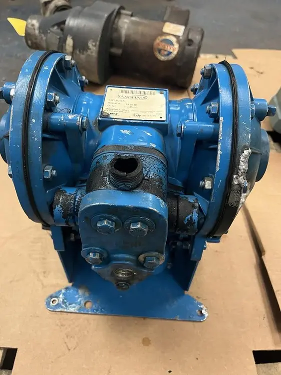 Used SANDPIPER _UNKNOWN_ Diaphragm Pumps Ohio US | Surplus Asset Holdings #1226376
