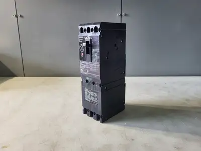 NEW SIEMENS CED63A100