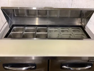 152-0541 Norlake AdvantEdge SP48 Self Contained Sandwich Pizza Prep Table Cooler