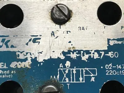 USED VICKERS DG4V-3-6AL-M-U-HL7-60