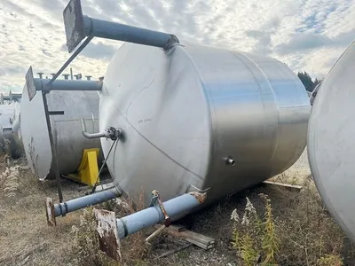 _UNKNOWN_ 4,800 GALLON Резервуар з нержавіючої сталі | Perry Equipment (4)