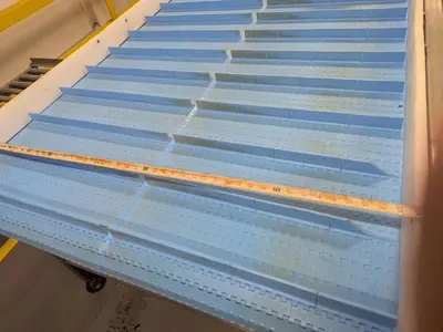 Incline Cleated Conveyor