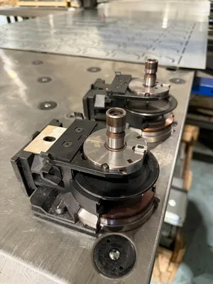 2006 TRUMPF TRUMATIC 1000R Turret Punches (Equipt) | ListingHippo (11)