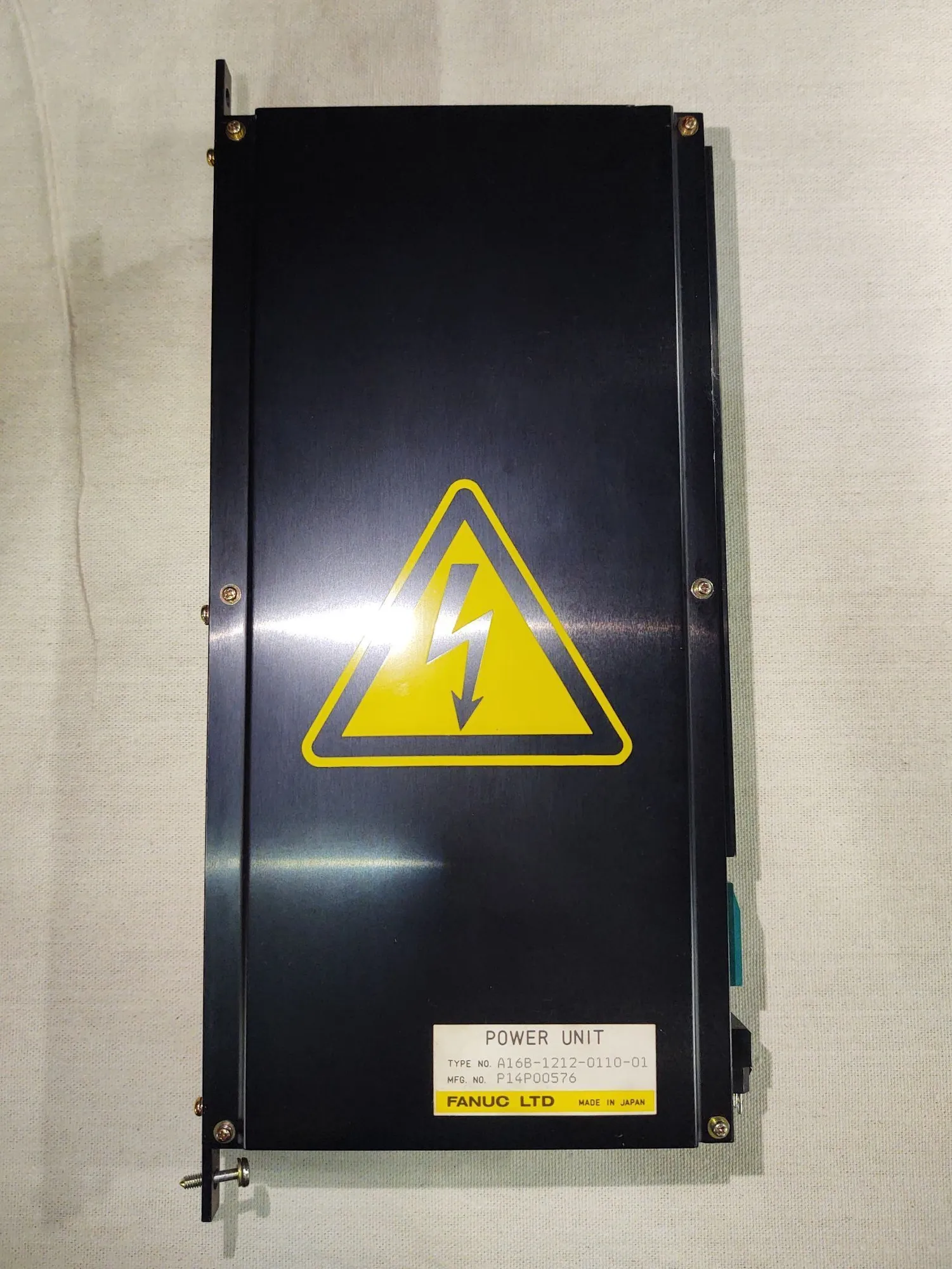 USED FANUC A16B-1212-0110-01