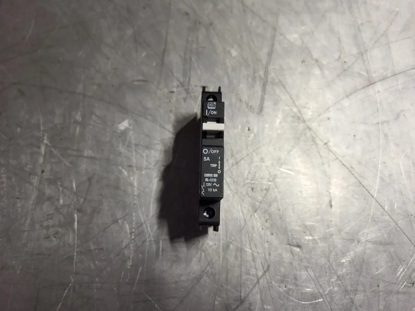 NEW CIRCUIT BREAKER INDUSTRIES QL18KM01