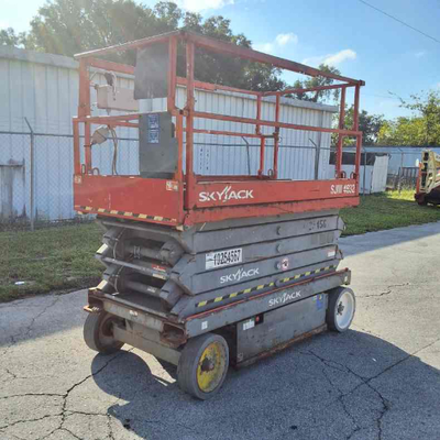 USED 2014 Skyjack SJ4632