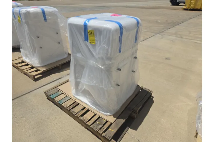 Used _UNKNOWN_ _UNKNOWN_ Earth Buckets Texas US | IRS Auction #1415394