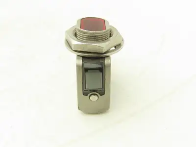 Keyence LR-ZB90CB Self-Contained CMOS Photoelectric Laser Proximity Sensor
