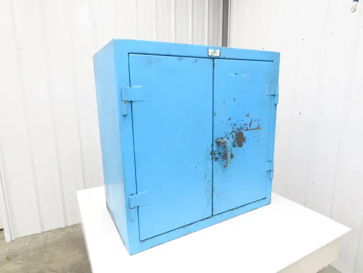 Used STRONG HOLD _UNKNOWN_ Cabinets | Arrow Industrial #636938