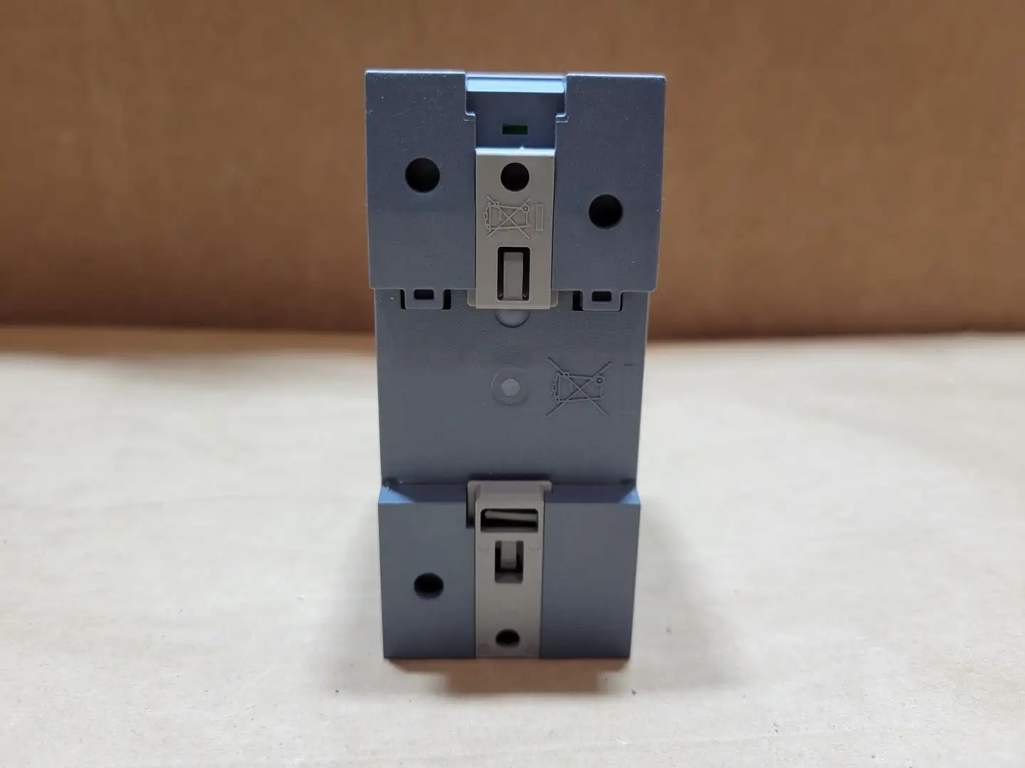 USED SIEMENS 6ES7 223-1PH32-0XB0
