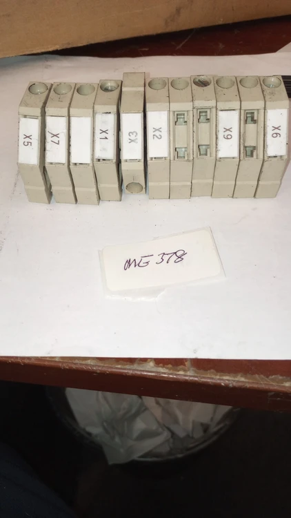Used Siemens SWA1 808 Terminal Blocks Arizona US | ASSET CONVERSION SPECIALISTS, INC. #311057
