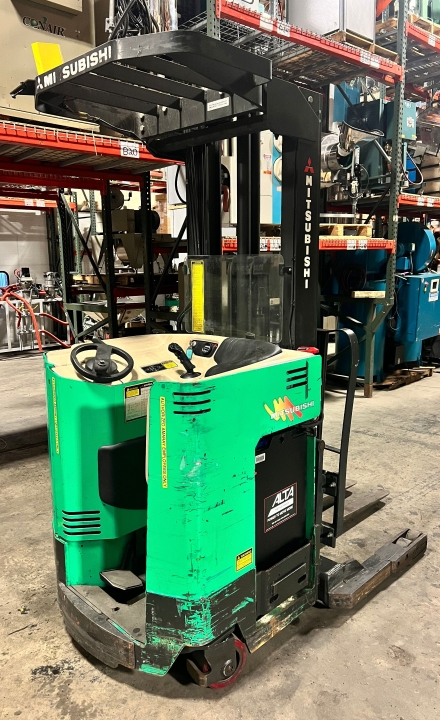 Used 2002 MITSUBISHI ESR36 Reach Trucks Massachusetts US | Hunter Plastics #789094