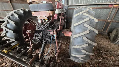 FARMALL 560 Tractor | Iron Listing (30)