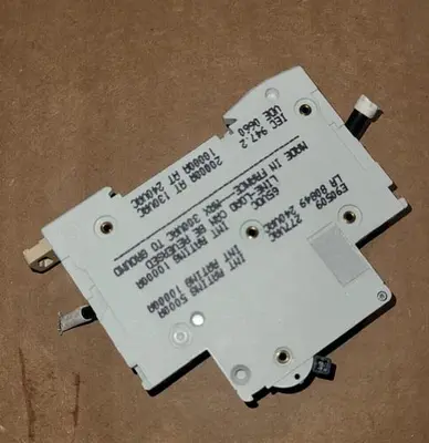USED MERLIN GERIN 24506