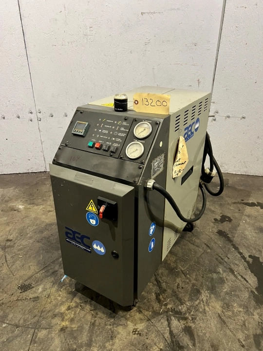 Used 2003 AEC TCU500 Temperature Controls Massachusetts US | Hunter Plastics #788041