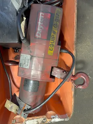 USED DAYTON 3YB77