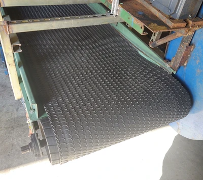 🔥Roach 21'x30" Power Conveyor 1/2 Moon Material Belt in Good Condition