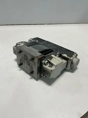 USED VICKERS DG4V-3-6C-M-U-H7-60