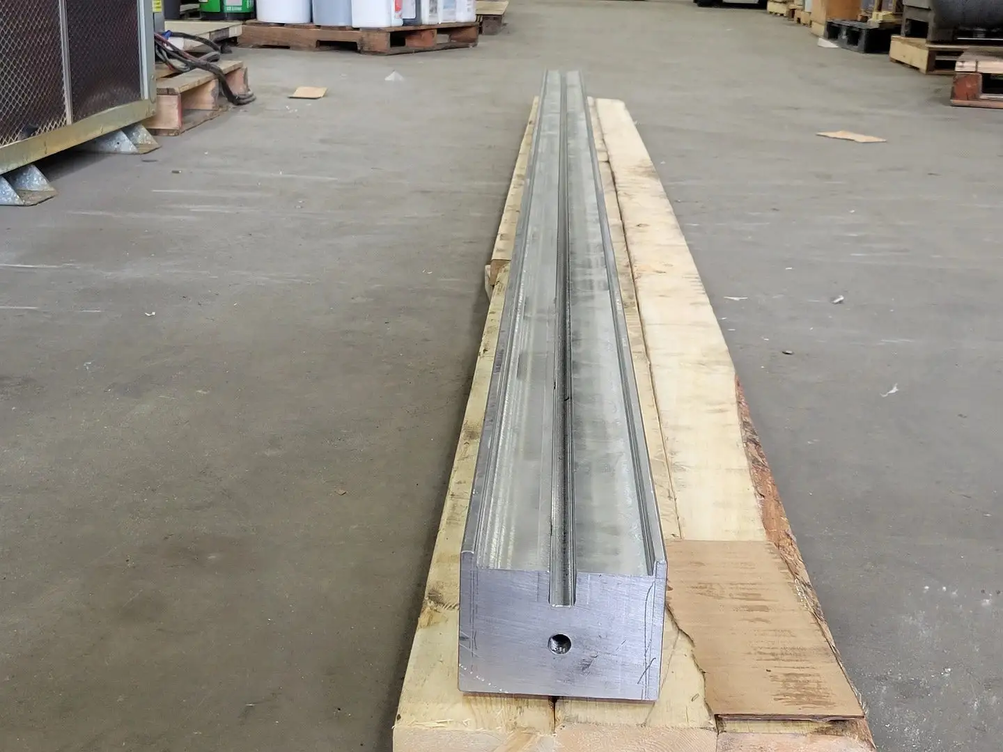 4 Way Die Holder Model 4XH43 Width 3 3/4 in Length 12 ft