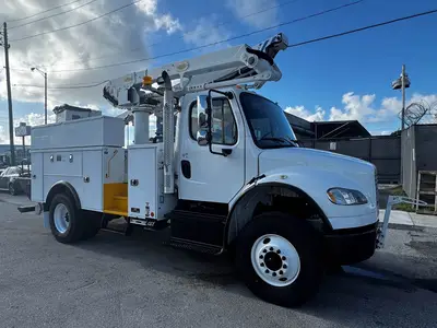 Used 2017 FREIGHTLINER M2 106 Tractors & Trailers Florida US | Truck and Van Outlet #1506267