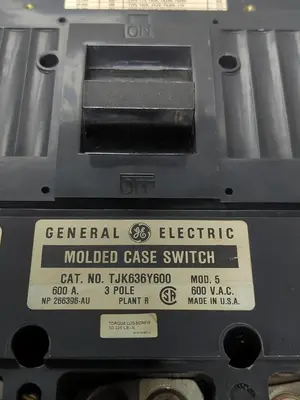 Used GE TJK636Y600 Circuit Breakers | Surplus Asset Holdings #1189335