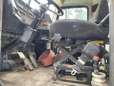 USED 1988 PETERBILT 357
