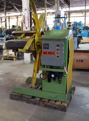 2,500 Lb. (est.) x 18″ AMERICAN STEEL LINE Driven Single Uncoiler