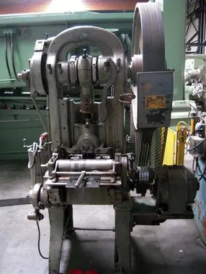 USED SCHULER 35 TON