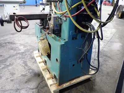 Used SOUTHWESTERN INDUSTRIES INC SB3 Vertical Mills Ohio US | HGR 24 #757618