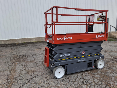 USED 2015 Skyjack SJ4632