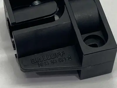 BAM00F6, BES 18,0-KB-2 | Balluff BAM00F6 Sensor Mounting Bracket BES 18,0-KB-2 - New