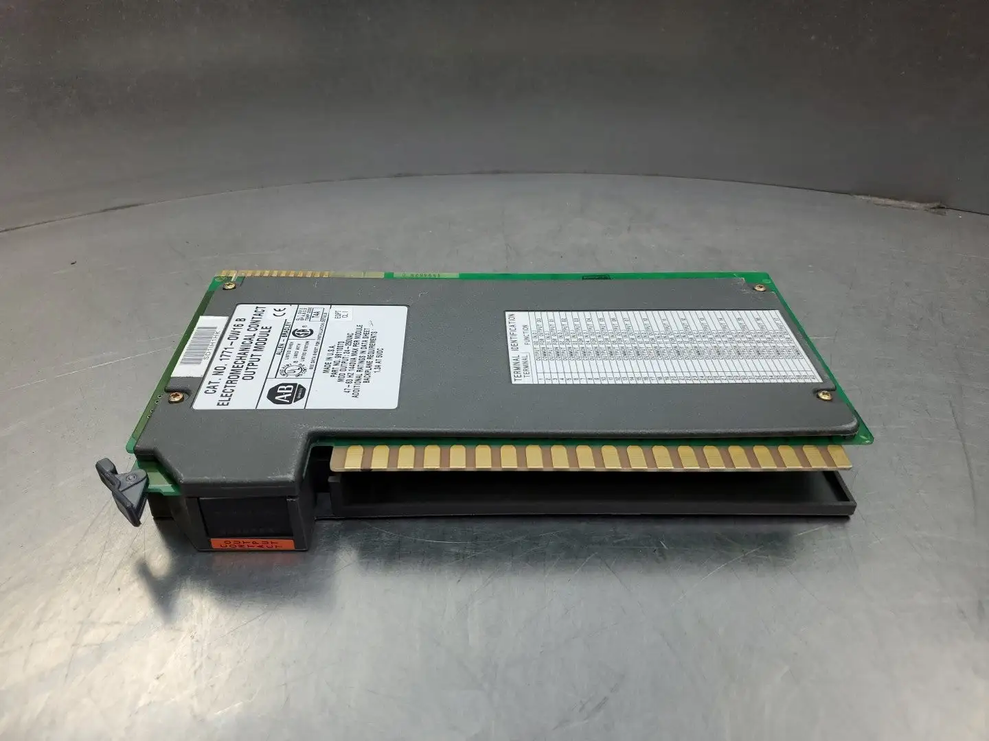USED Allen-Bradley Allen-Bradley 1771-OW16 B