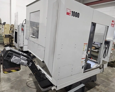 HAAS 5-axis Universal Machining Centre (2021), top condition, POA