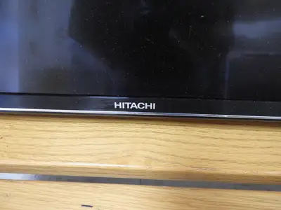 Used Hitachi Used 42" Hitachi Roku TV with Wall Mount Video/CATV/Television Illinois US | Falcon Restaurant Supply #1375860
