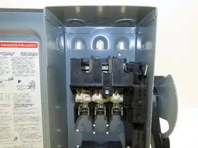 Square D H361 Safety Disconnect Switch 30A 600V 15HP Fused 3 Pole