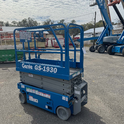 USED 2015 Genie GS-1930