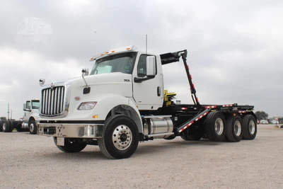 New | in-Stock 2026 INTERNATIONAL HX Rolloff Trucks Texas US | Roll Off Truck World #1491815