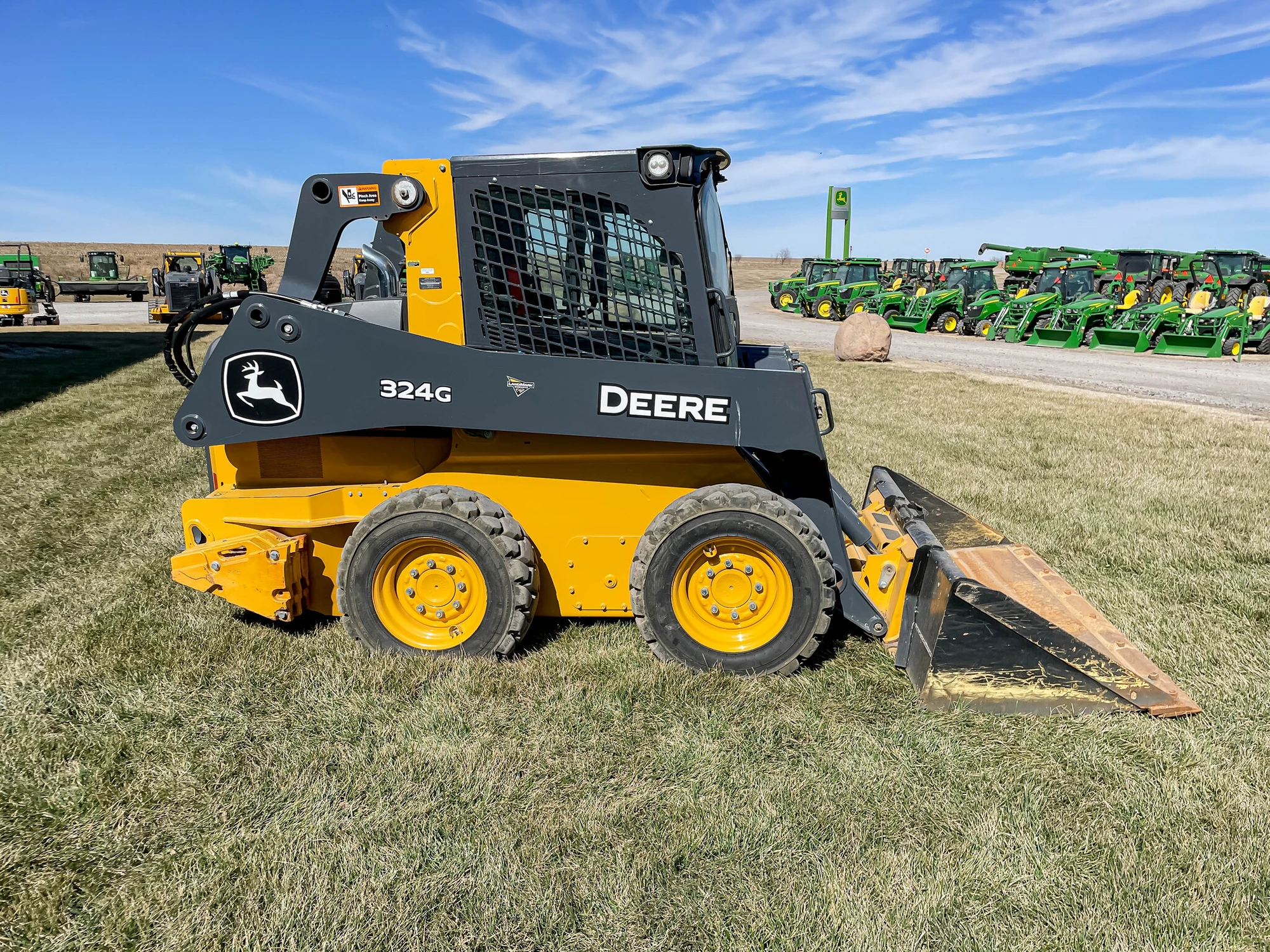 USED 2023 Deere 324G