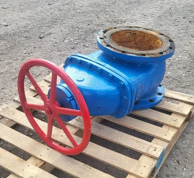 USED AMERICAN DARLING 12" GATE VALVE