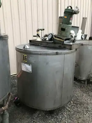 200 Gallon Stainless Steel Insulated Mixing Tank w/ Lightnin XJQ-30 Agitator 3PH