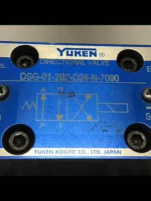 USED YUKEN DSG-01-2B2-D24-N-7090