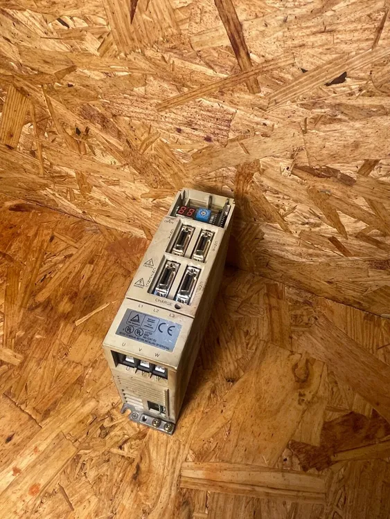 Used Mitsubishi Electric Mitsubishi Electric MR-J2S-10B Servo Drives South Carolina US | Palmetto Automation #1165396