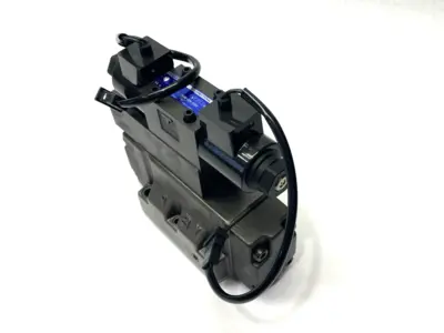 USED YUKEN HYDRAULIC DIRECTIONAL SOLENOID VALVE 31.5MPA 4570PSI