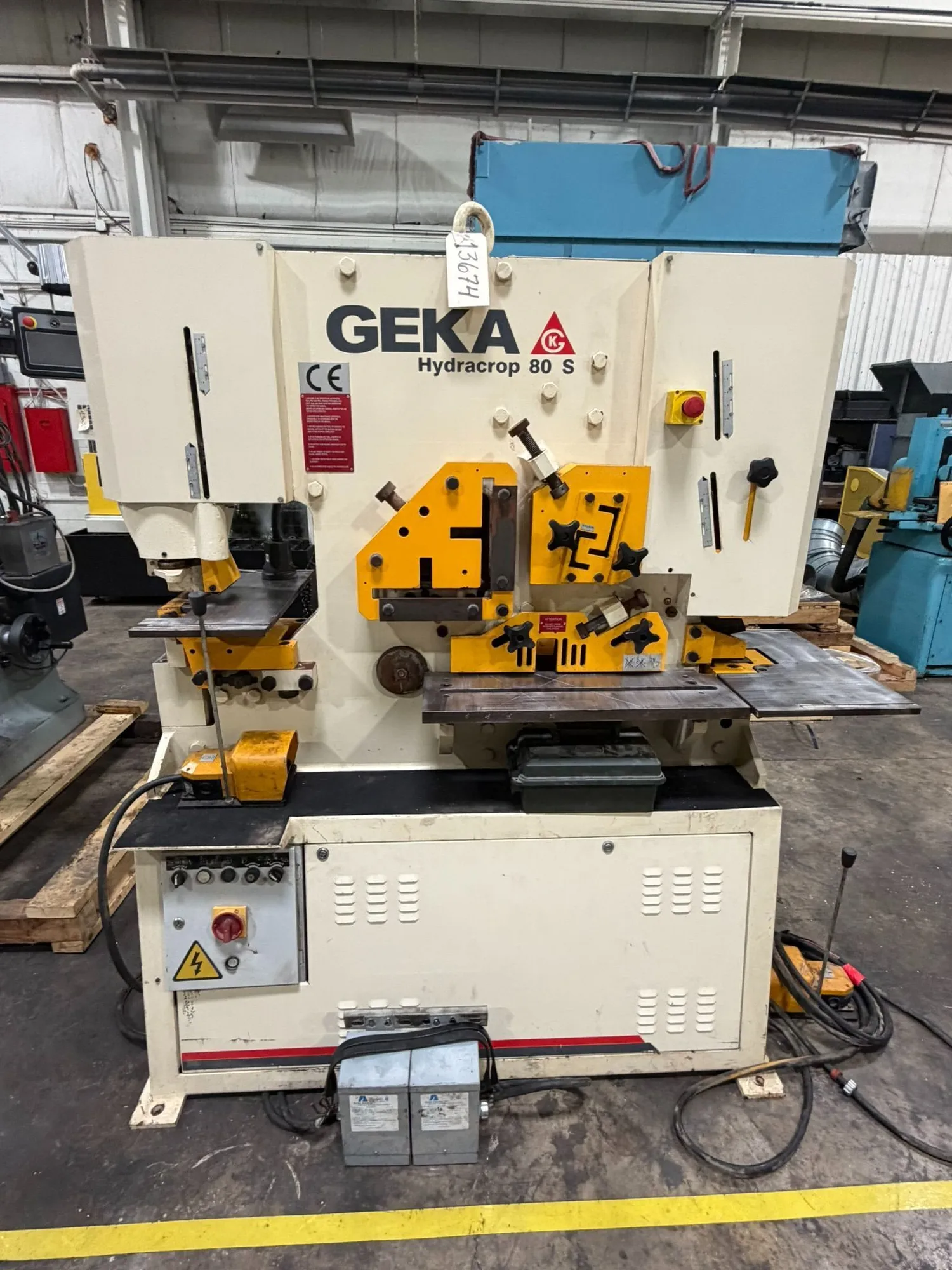 2022 Geka Hydracrop 80S 88-Ton Two-Cylinder Universal Hydraulic Ironworker
