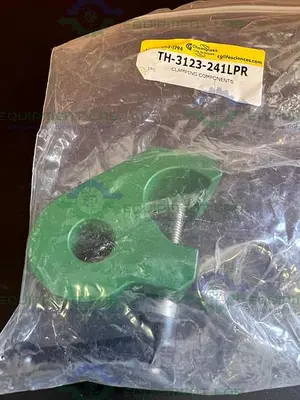 NEW CHEMGLASS TH-3123-241LPR CLAMPING COMPONENTS / CLAMP